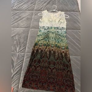 Patterned dress SIZE 2